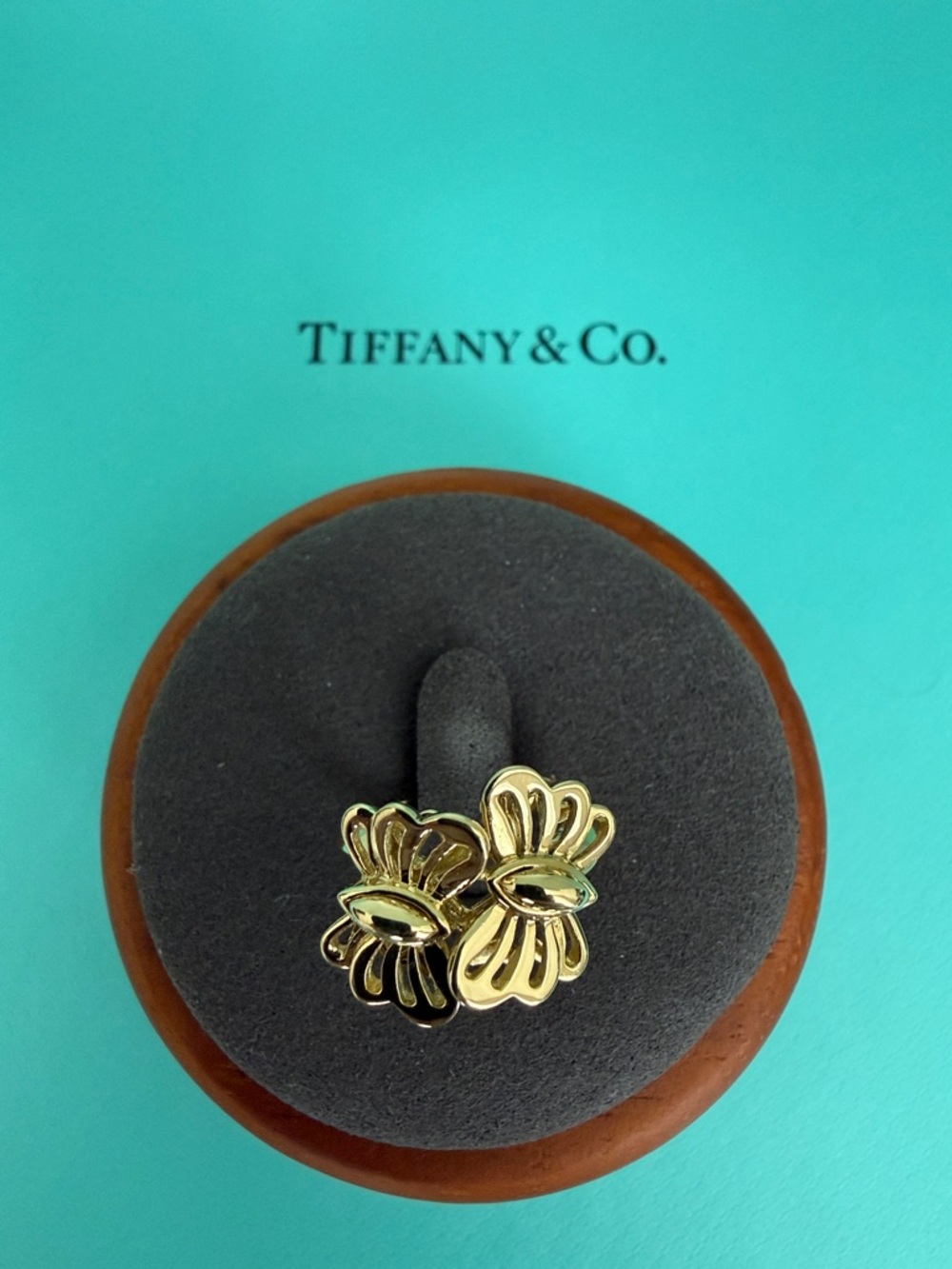 Tiffany & Co. 18k gold Butterfly ring - Picture 2 of 16